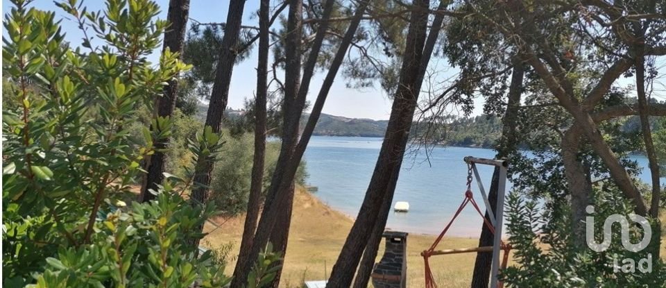 Terreno em Serra e Junceira de 7 250 m²