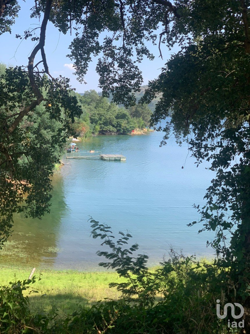 Terreno em Serra e Junceira de 7 250 m²