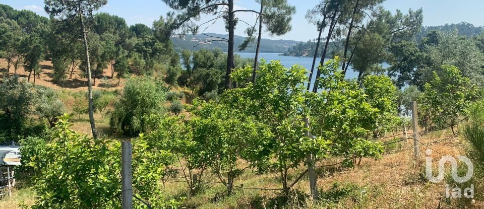 Terreno em Serra e Junceira de 7 250 m²