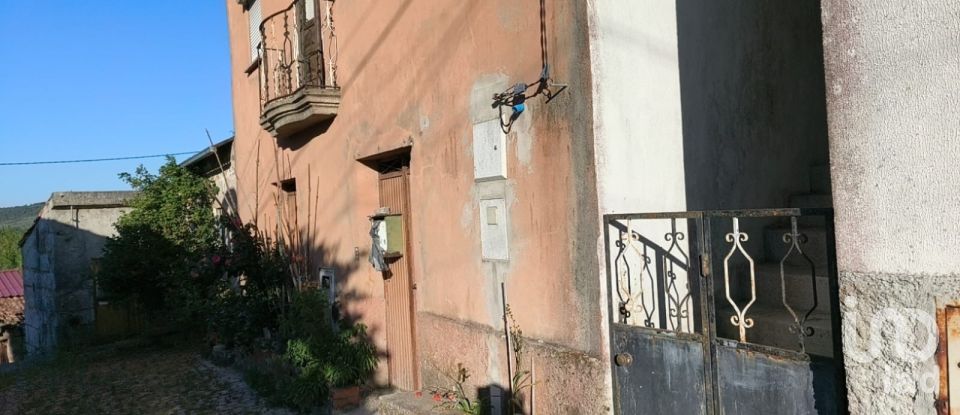 Maison T4 à Seixo da Beira de 498 m²