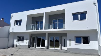 House T4 in Lourinhã e Atalaia of 140 m²