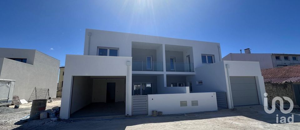 Maison T4 à Lourinhã e Atalaia de 140 m²