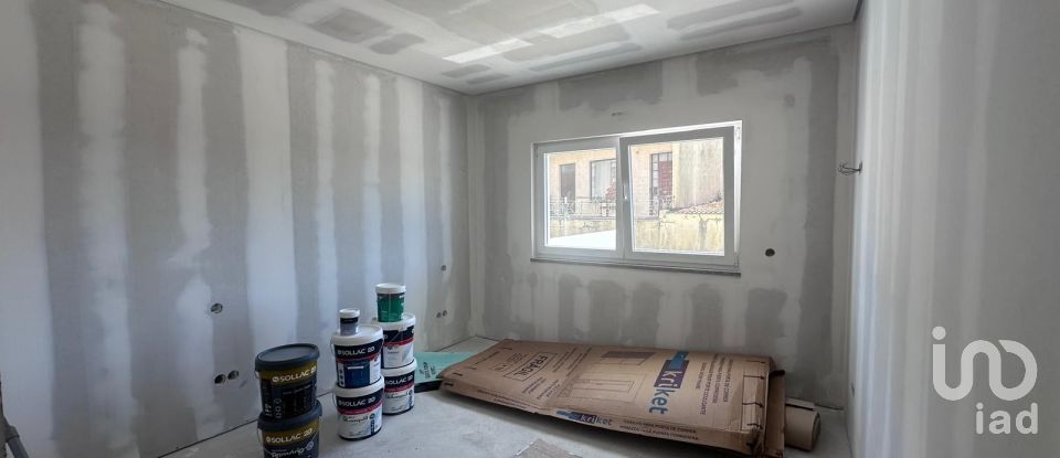 Maison T4 à Lourinhã e Atalaia de 140 m²