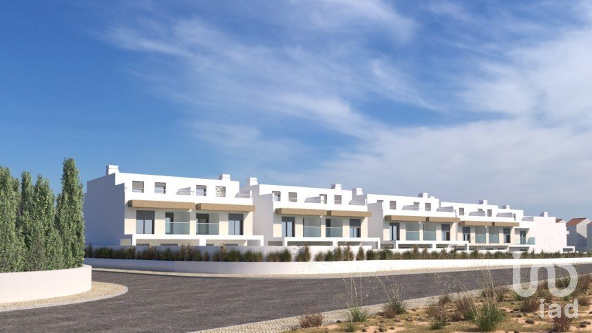 Moradia T3 em Vila Nova de Cacela de 238 m²
