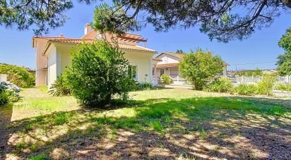 Maison T5 à Marinha Grande de 341 m²