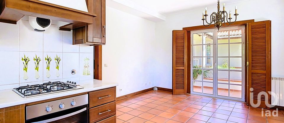 Moradia T5 em Marinha Grande de 341 m²