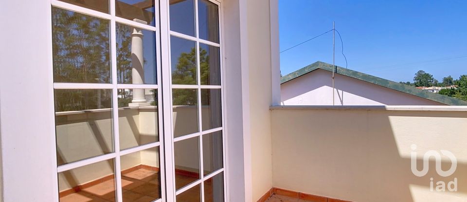 Moradia T5 em Marinha Grande de 341 m²