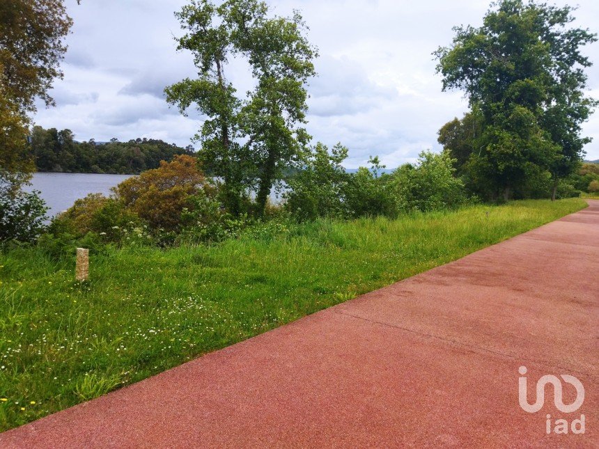 Farm land in Loivo of 2,850 m²