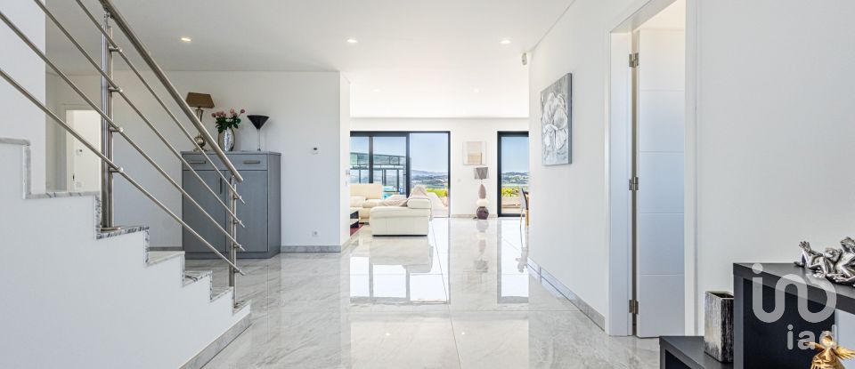 Moradia T3 em Caldas da Rainha - Nossa Senhora do Pópulo, Coto e São Gregório de 600 m²