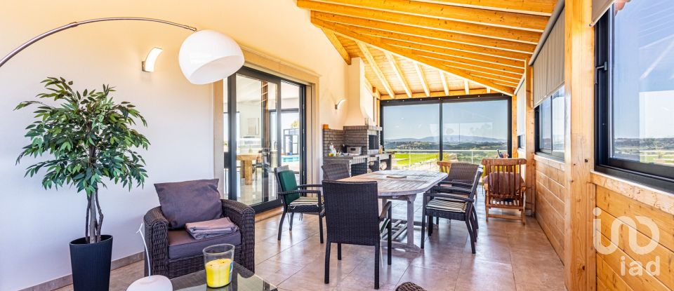 Moradia T3 em Caldas da Rainha - Nossa Senhora do Pópulo, Coto e São Gregório de 600 m²