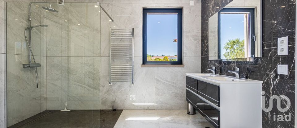 Moradia T3 em Caldas da Rainha - Nossa Senhora do Pópulo, Coto e São Gregório de 600 m²