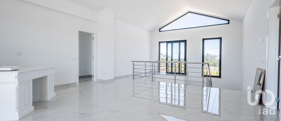 Moradia T3 em Caldas da Rainha - Nossa Senhora do Pópulo, Coto e São Gregório de 600 m²