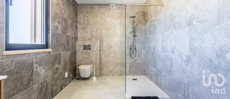 Moradia T3 em Caldas da Rainha - Nossa Senhora do Pópulo, Coto e São Gregório de 600 m²