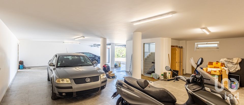 Moradia T3 em Caldas da Rainha - Nossa Senhora do Pópulo, Coto e São Gregório de 600 m²