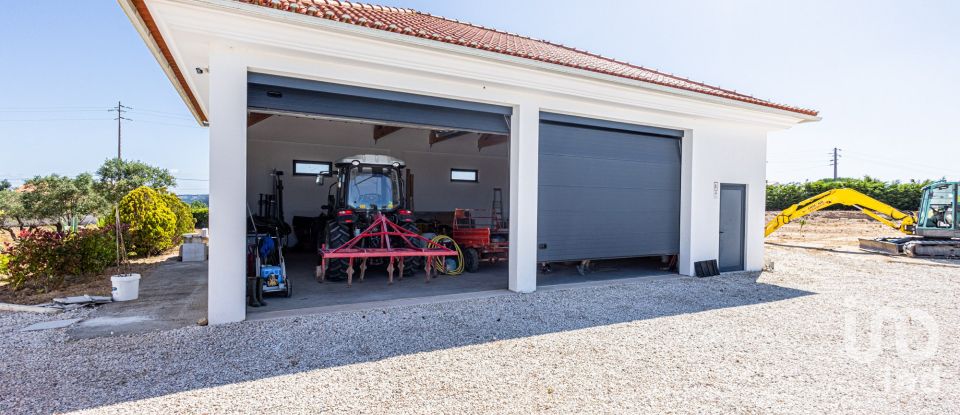 Moradia T3 em Caldas da Rainha - Nossa Senhora do Pópulo, Coto e São Gregório de 600 m²