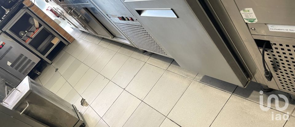 Shop / premises commercial in Abrantes (São Vicente e São João) e Alferrarede of 70 m²