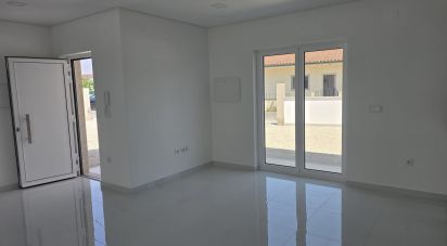 Maison T2 à Branca de 130 m²