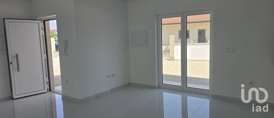 Moradia T2 em Branca de 130 m²