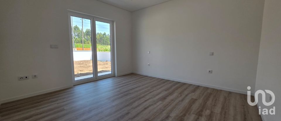 Moradia T2 em Branca de 130 m²