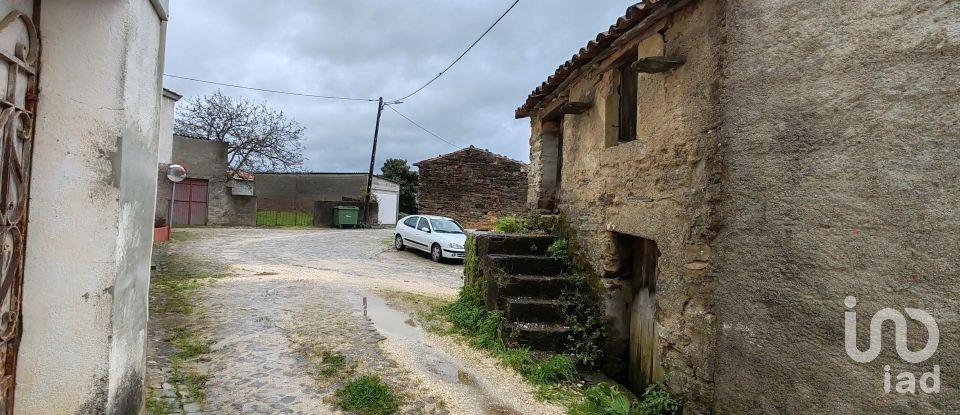 House T0 in Troviscal of 60 m²