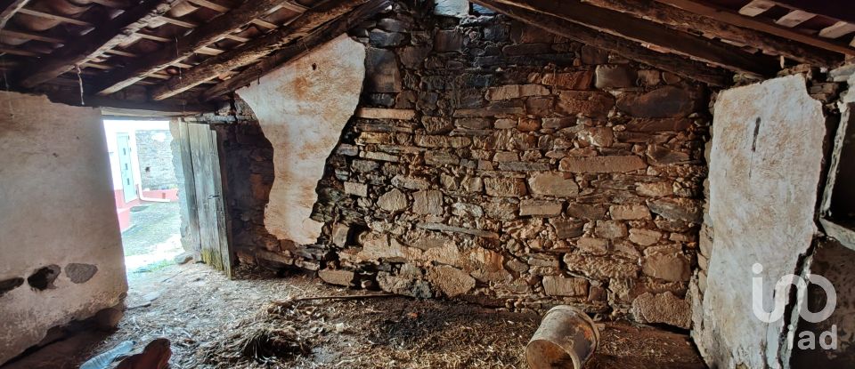 House T0 in Troviscal of 60 m²