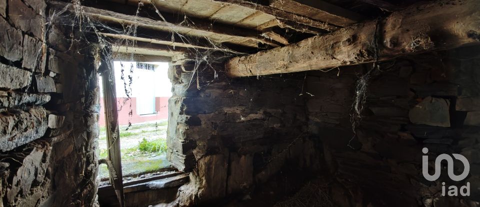 House T0 in Troviscal of 60 m²