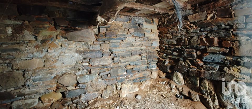 House T0 in Troviscal of 60 m²