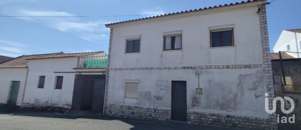 House T3 in Lamas e Cercal of 175 m²