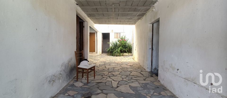 House T3 in Lamas e Cercal of 175 m²