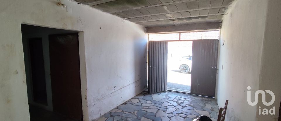 House T3 in Lamas e Cercal of 175 m²