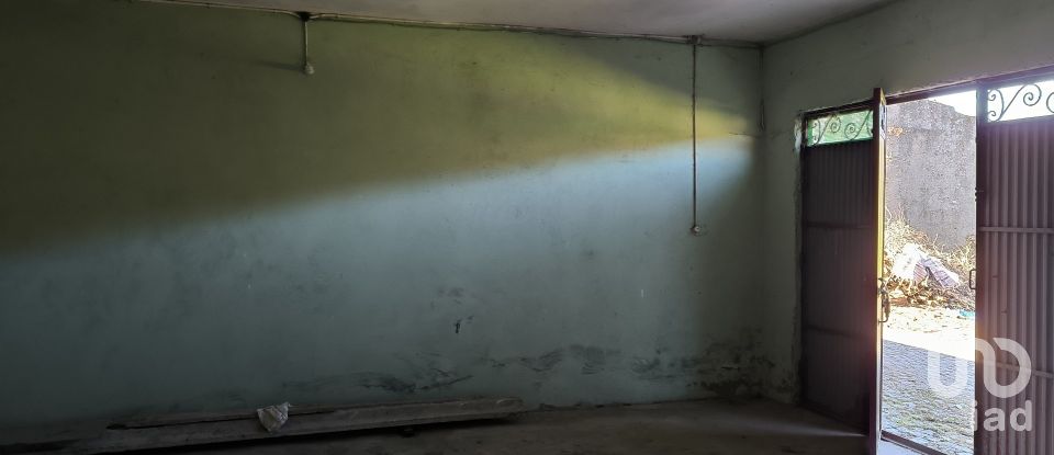 Lodge T2 in Vale de Frades e Avelanoso of 85 m²