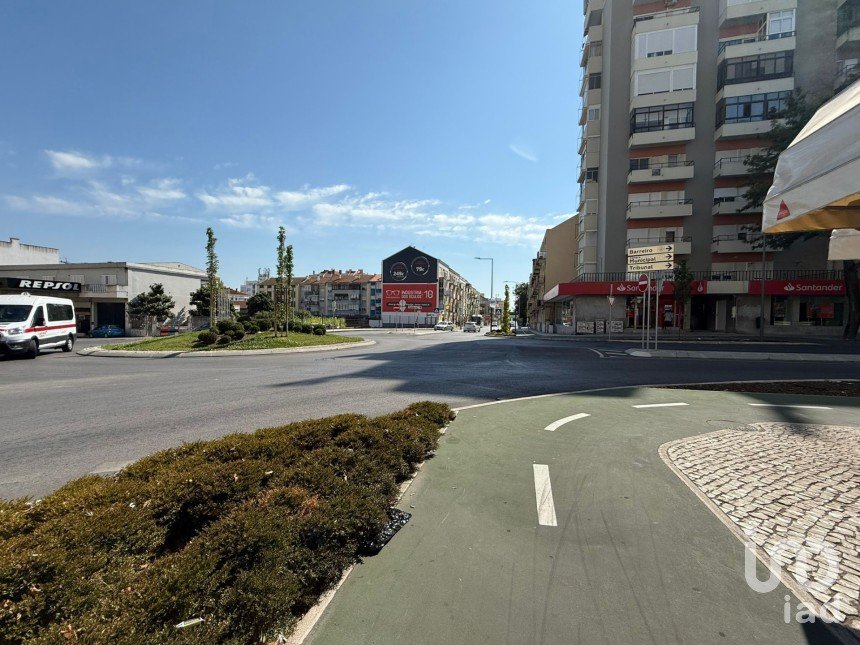 Land in Alto do Seixalinho, Santo André e Verderena of 1,575 m²