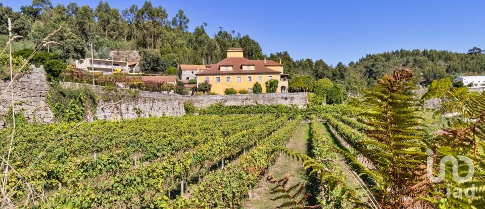 Ferme T20 à Constance de 1 885 m²