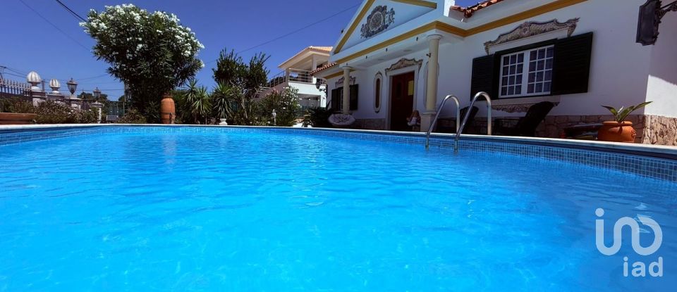 Moradia T3 em Sesimbra (Castelo) de 273 m²