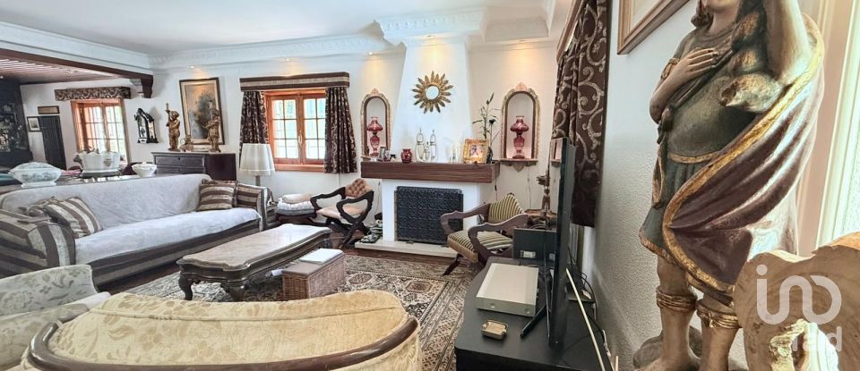 Moradia T3 em Sesimbra (Castelo) de 273 m²