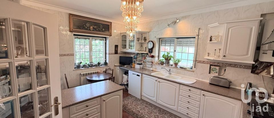 Moradia T3 em Sesimbra (Castelo) de 273 m²