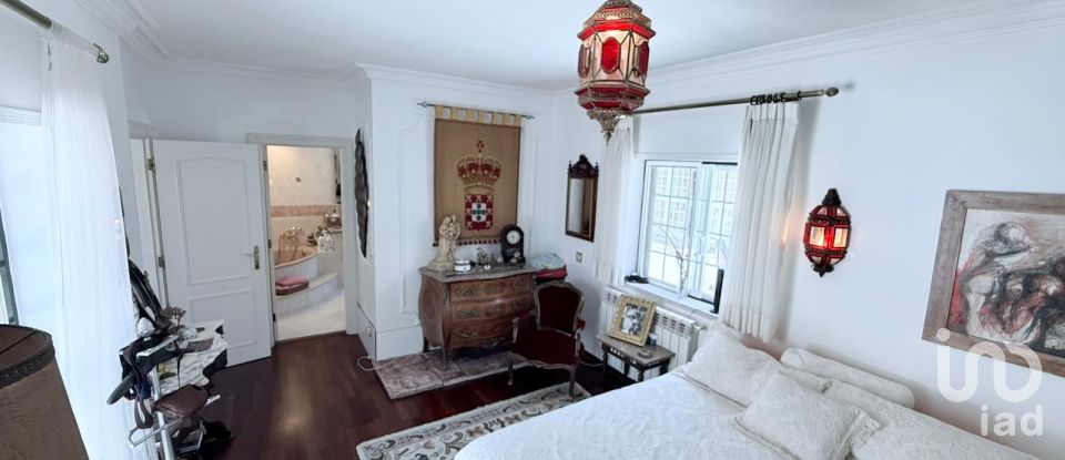 Moradia T3 em Sesimbra (Castelo) de 273 m²