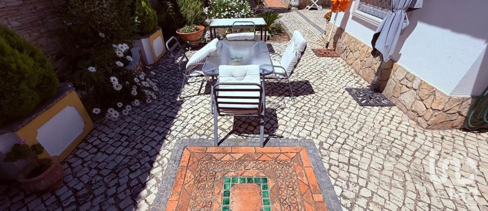 Moradia T3 em Sesimbra (Castelo) de 273 m²