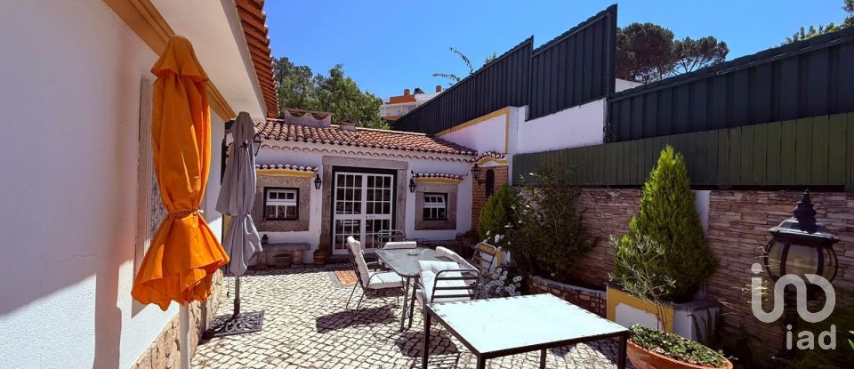 Moradia T3 em Sesimbra (Castelo) de 273 m²