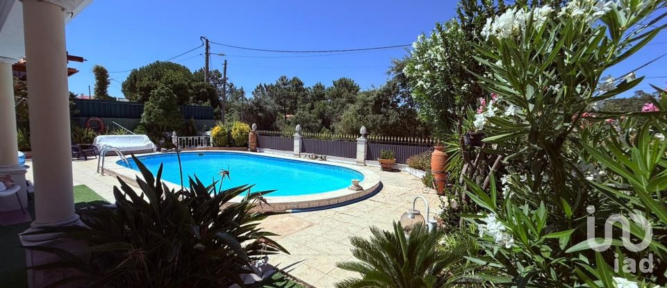 Moradia T3 em Sesimbra (Castelo) de 273 m²