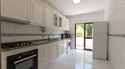 Apartment T2 in Setúbal (São Sebastião) of 82 m²