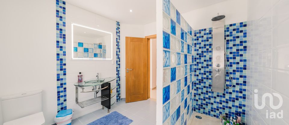 Quinta T4 em Moita dos Ferreiros de 633 m²