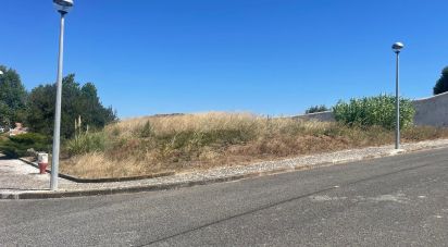 Terrain à Turcifal de 350 m²