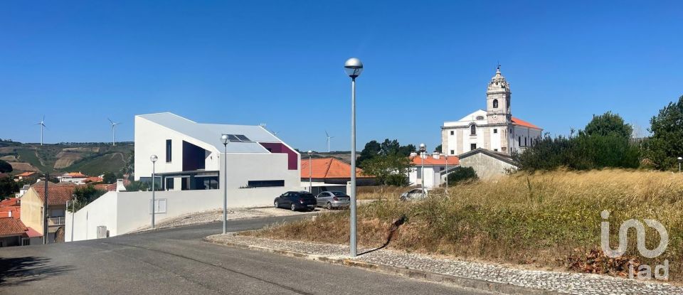 Terrain à Turcifal de 350 m²