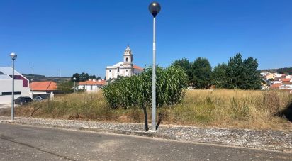 Terrain à Turcifal de 350 m²