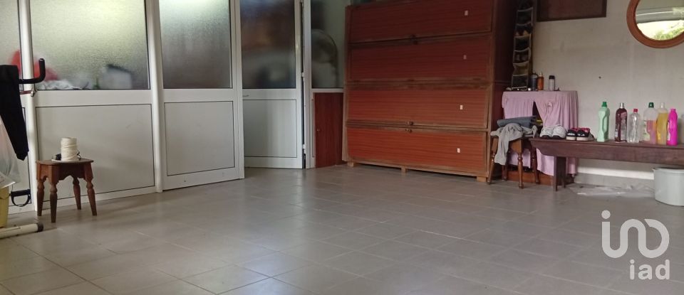 Terreno em Ucha de 695 m²