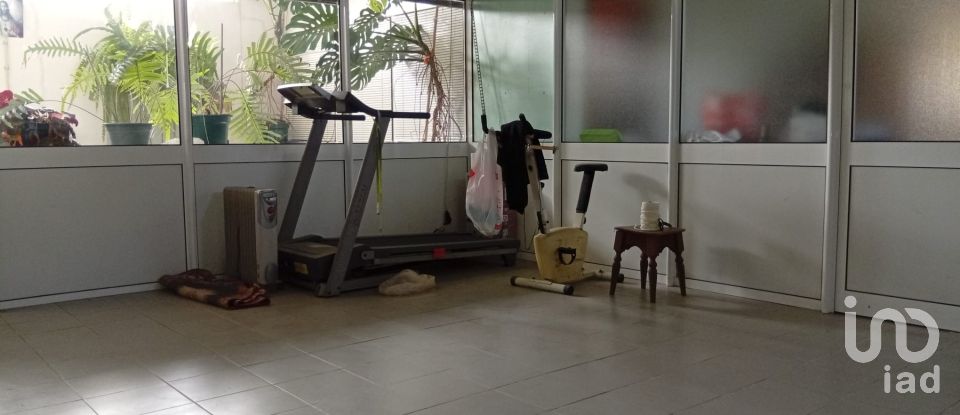 Terreno em Ucha de 695 m²