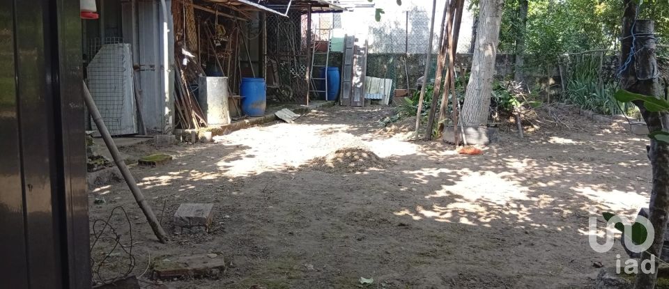 Terreno em Ucha de 695 m²