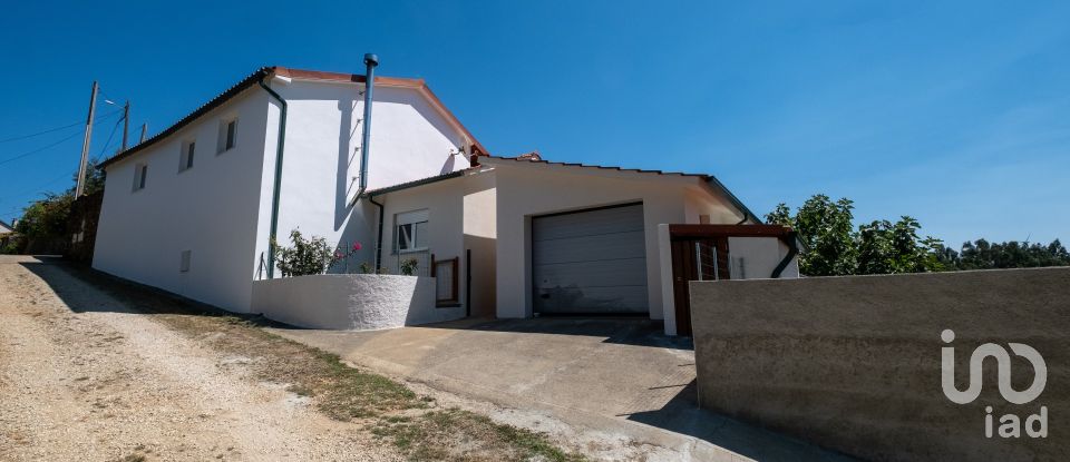 Moradia T3 em Carvalho de 192 m²