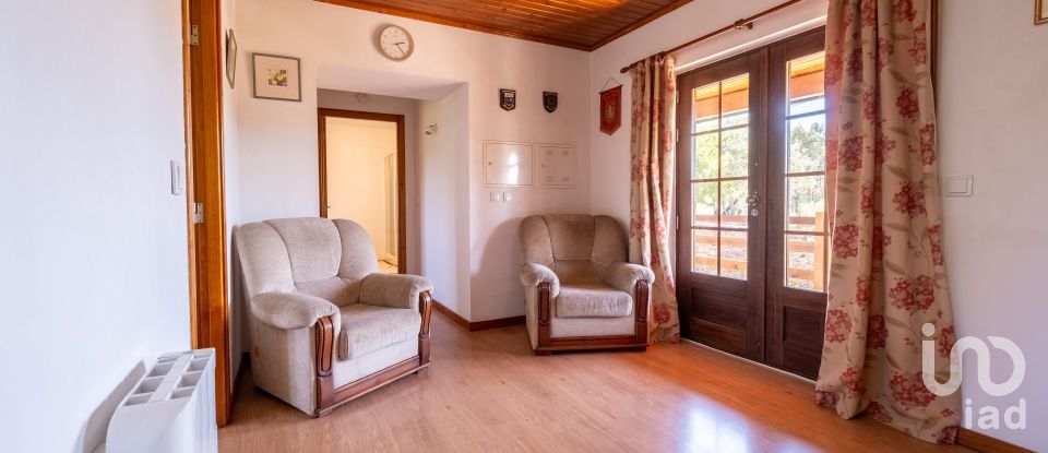 Moradia T3 em Carvalho de 192 m²